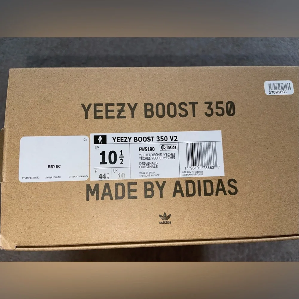 ADIDAS- YEEZY BOOST 350 V2 'YECHEIL NON-REFLECTIVE' size 10.5 (sale excluded) - Picture 2 of 16